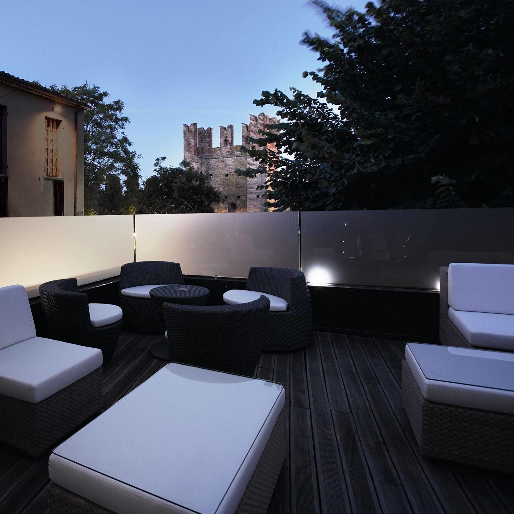 La Loggia Historic Resort Hotel 3*